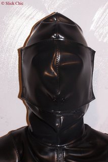 Hood with mouth zip